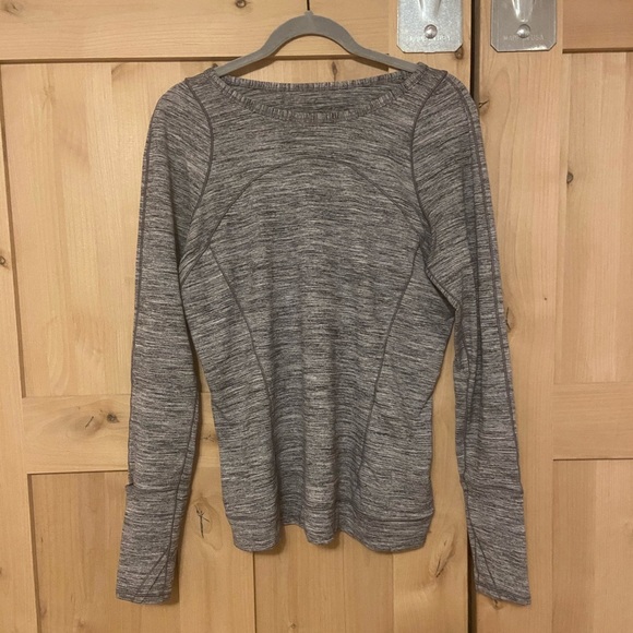 Lulu Lemon Long Sleeve Size 12 - Picture 1 of 6